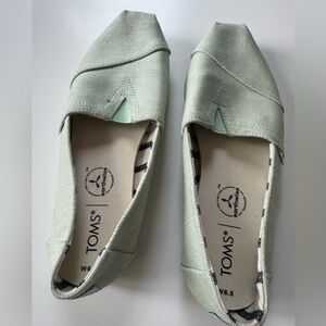 TOMS Classic Mint Heritage Canvas 10015254 Women's Shoes in Mint Color.